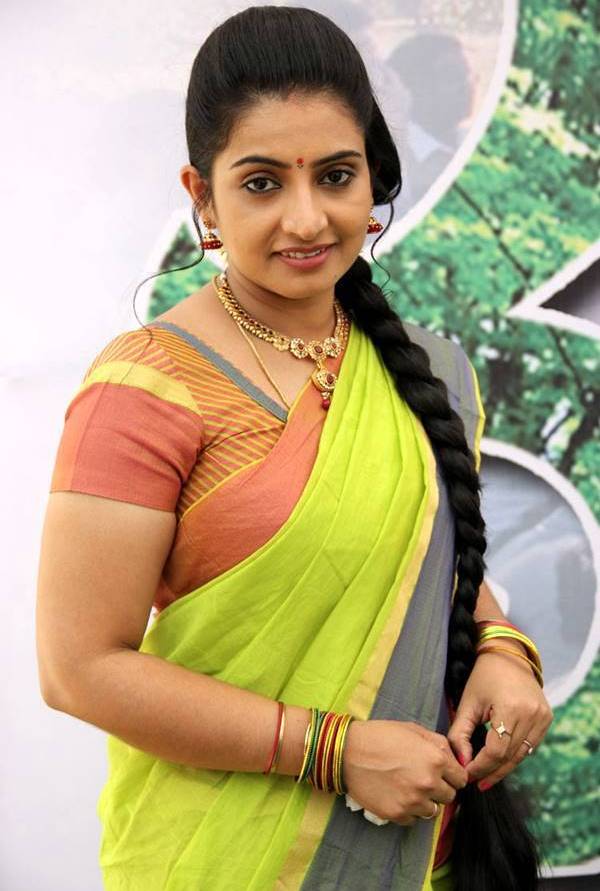 TELUGU TV ACTRESS SUJITHA PHOTOS IN YELLOW SAREE 2